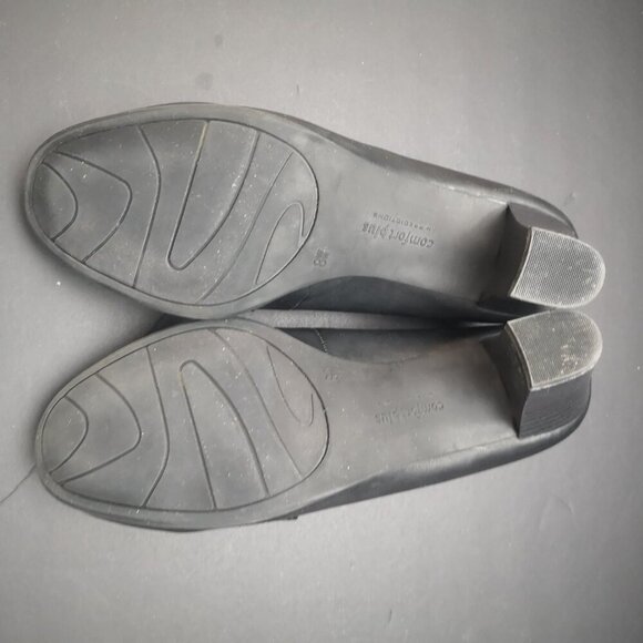 Comfort Plus by Predictions Ladies Size 8W Black Faux Leather Heeled Shoes - Picture 8 of 11